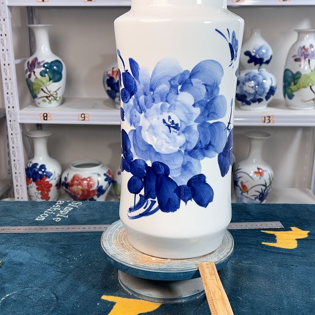 摆件景德镇陶瓷书青牡