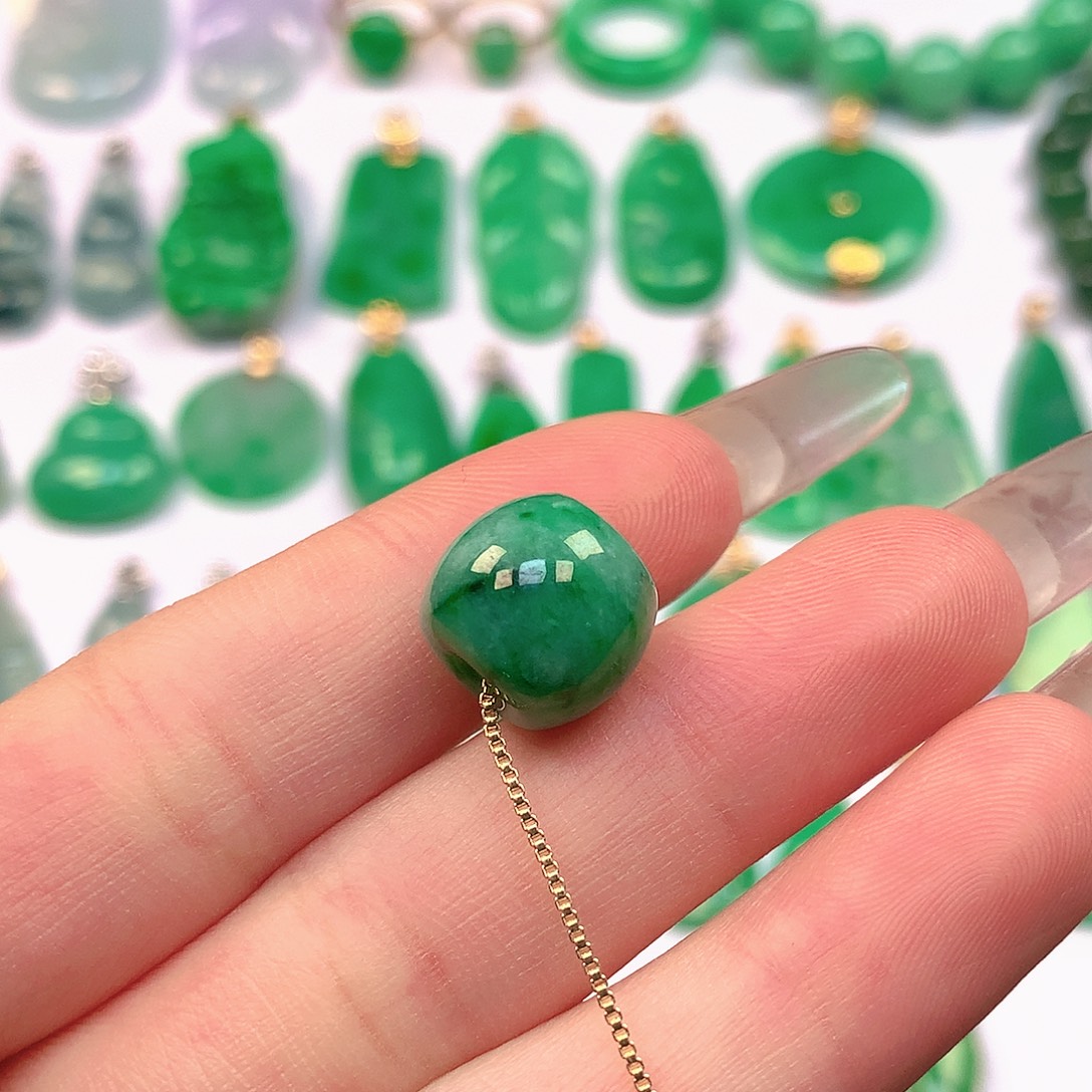 翡翠未镶嵌吊坠(不含链)