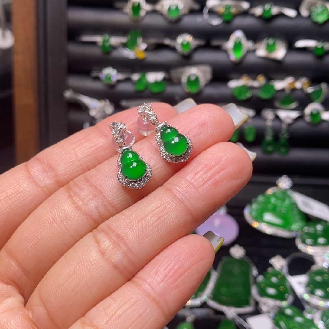 翡翠耳饰18K金镶嵌葫芦耳坠