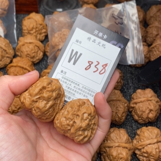 吊坠桃核人*我是第一百35