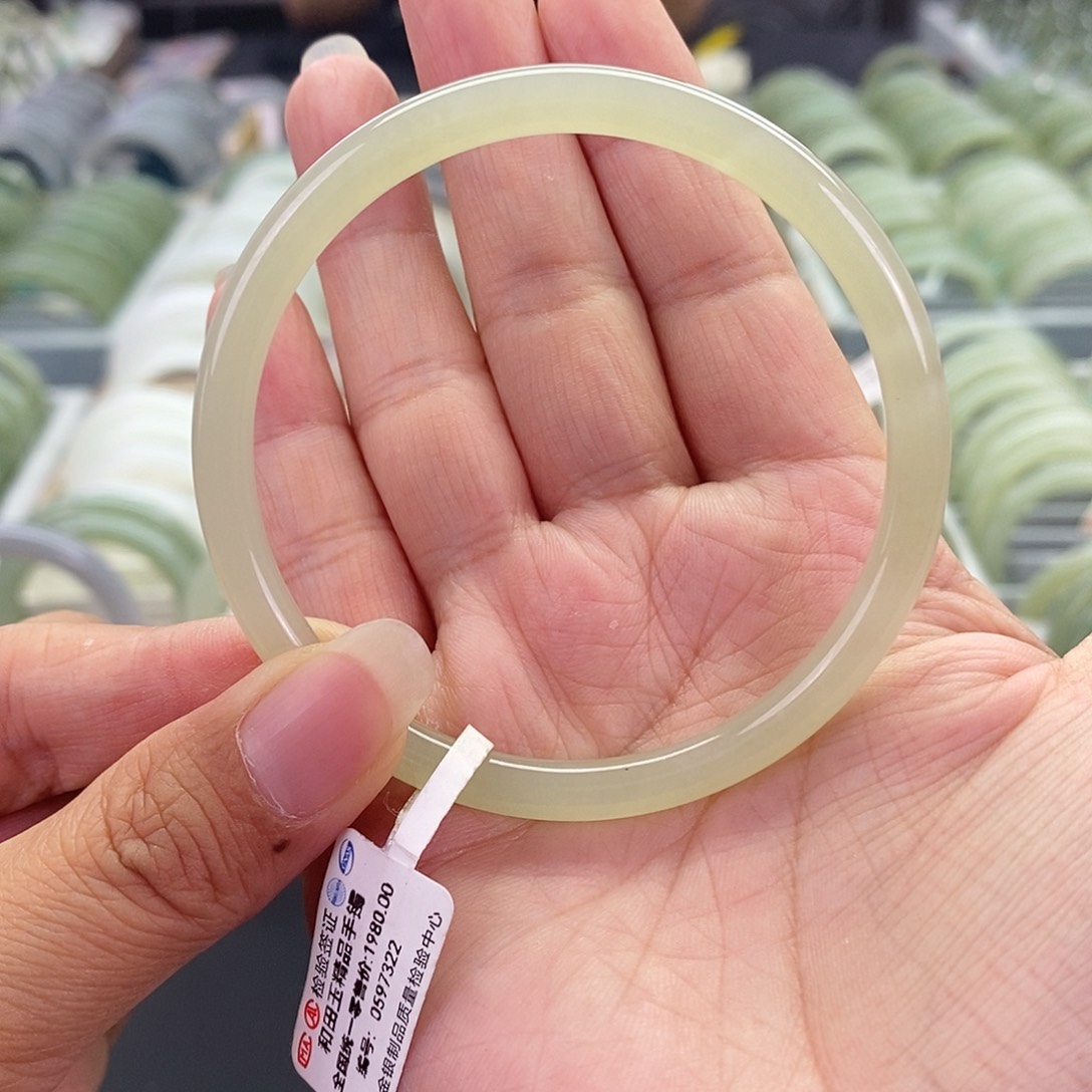 和田玉未镶嵌珠宝奇石和田玉手镯57.58