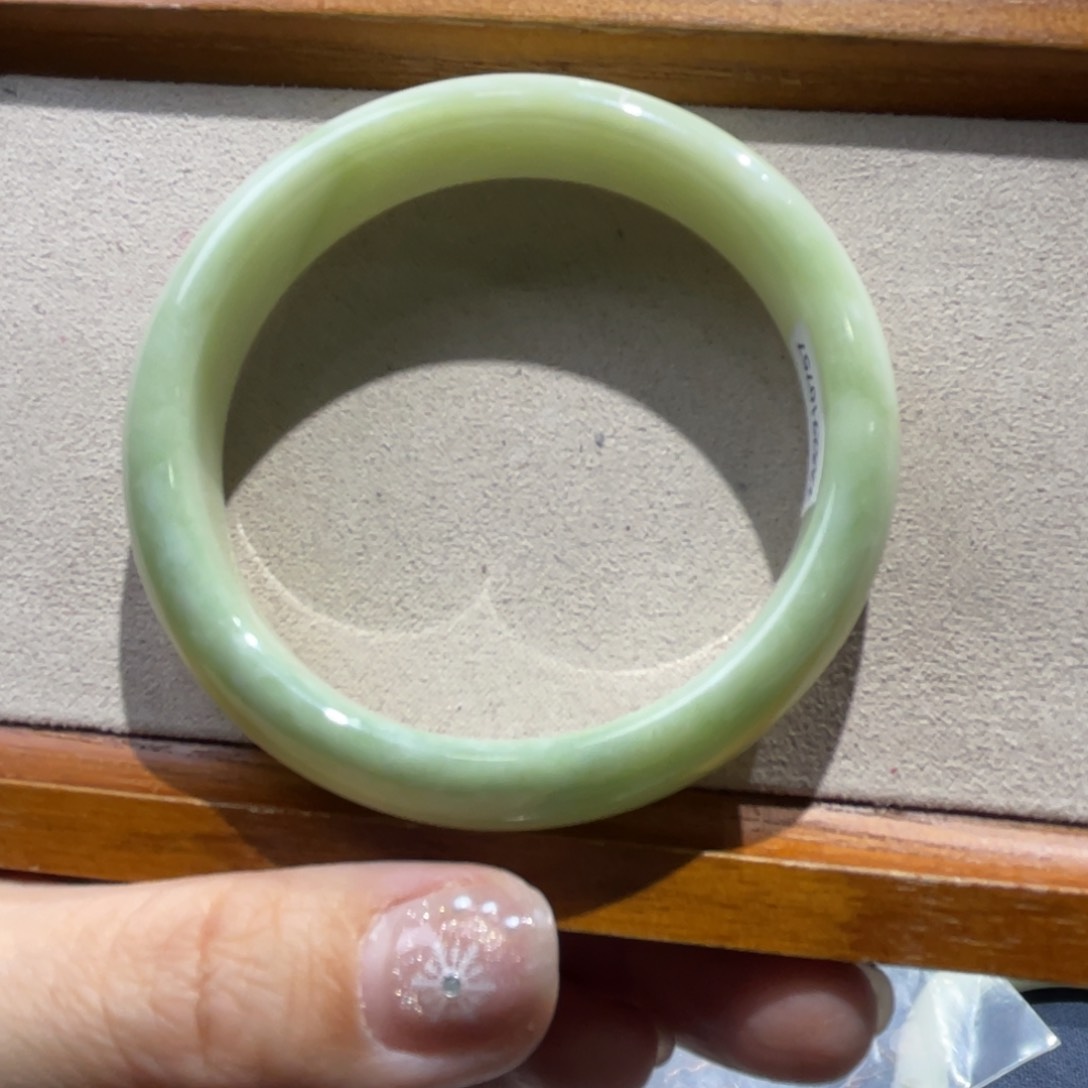 蓝田玉（蛇纹石化大理石玉）手镯未镶嵌月*?