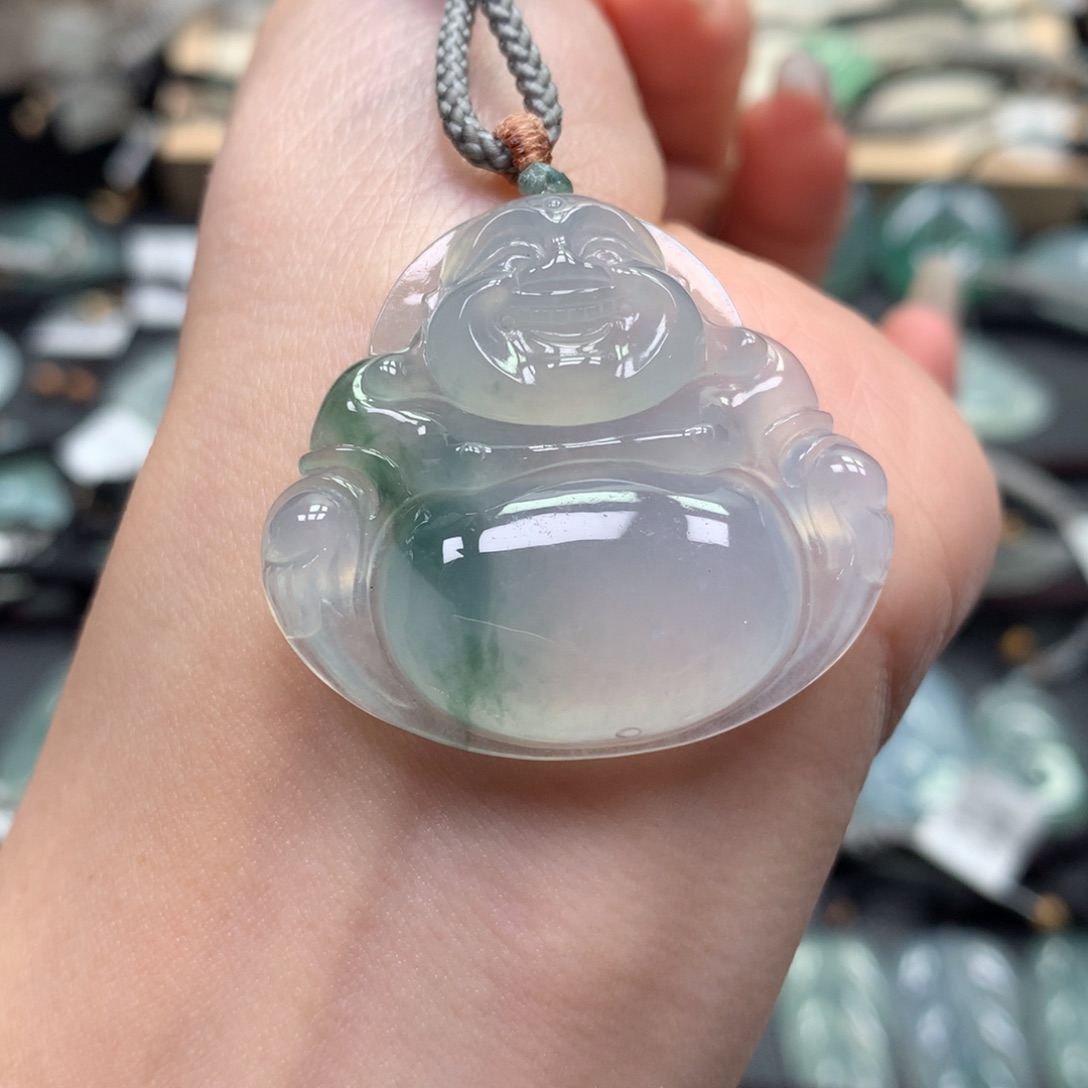 翡翠颈饰未镶嵌佛公