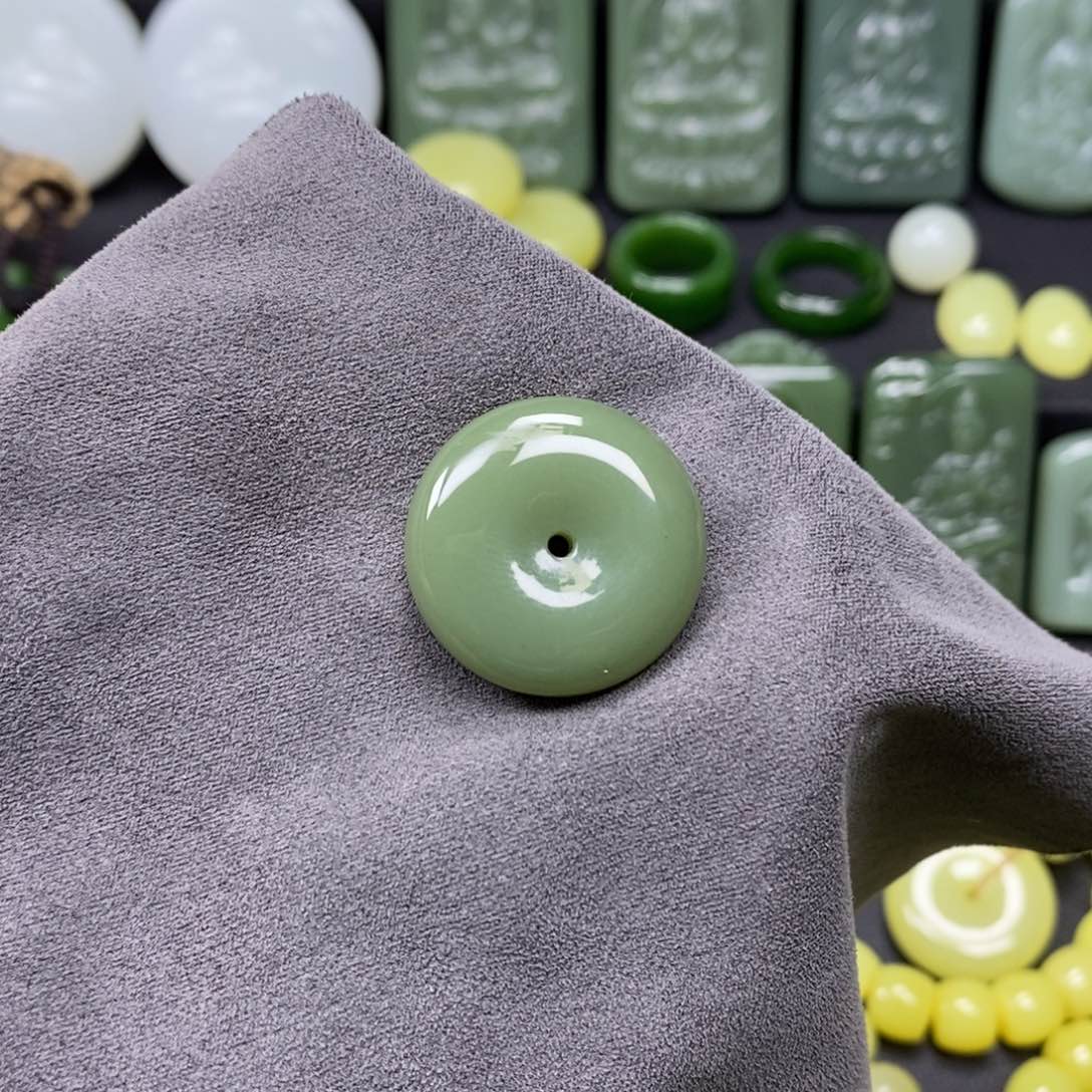 和田玉（青玉）颈饰未镶嵌