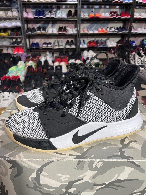 95新 NIKE/耐克 没鞋垫 40.5码255/Nike Paul George PG3篮球鞋 