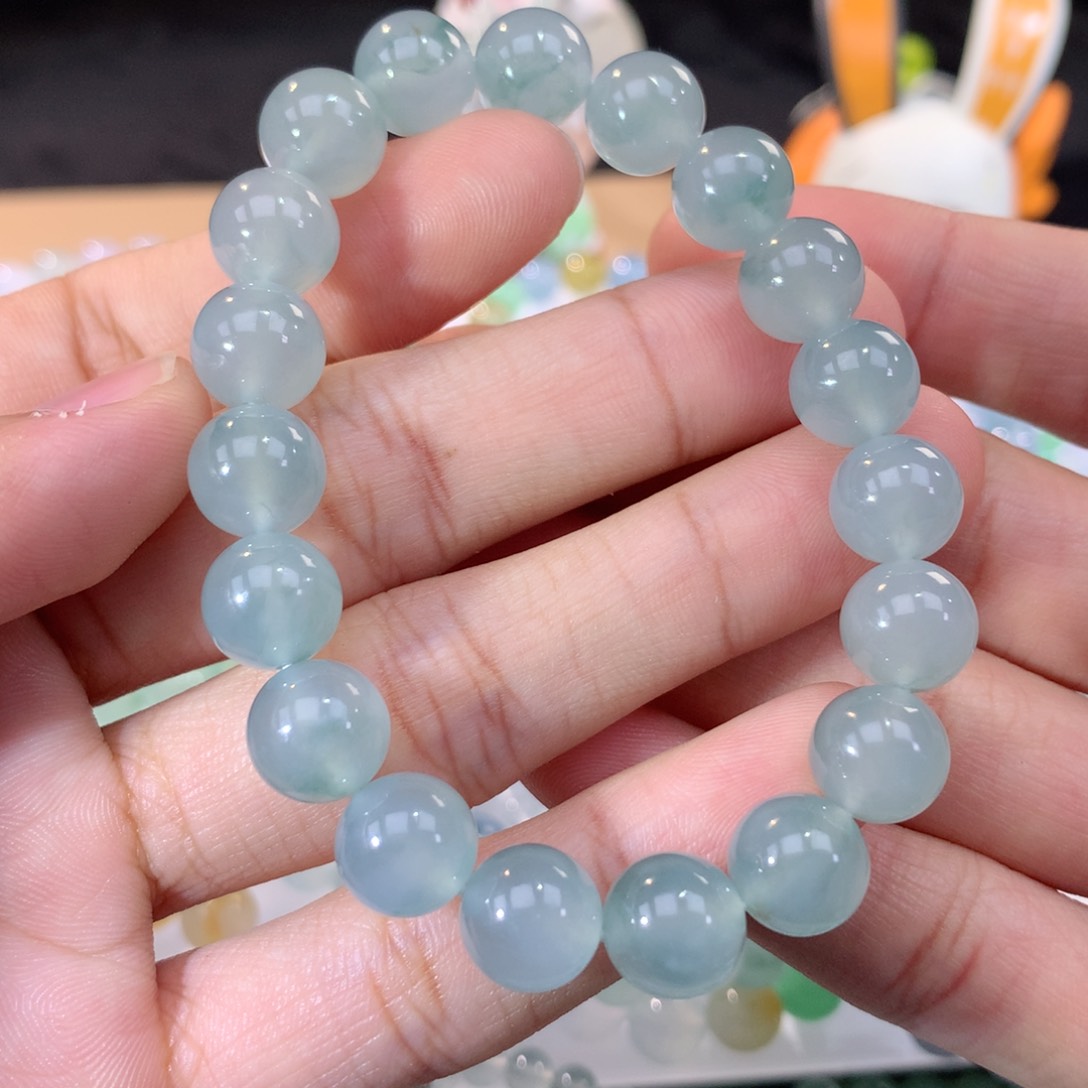 翡翠手链未镶嵌翡翠