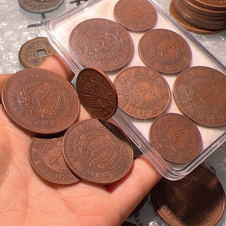 识***马一起十个铜币工艺品摆件