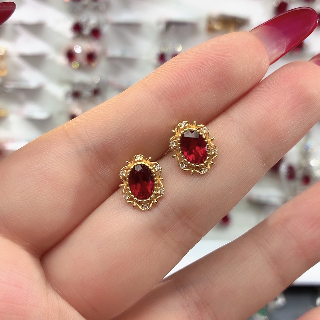 925银培育鸽血红色宝石