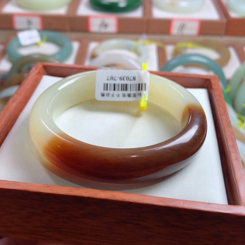【闪购商品】和田玉手镯未镶嵌53.6
