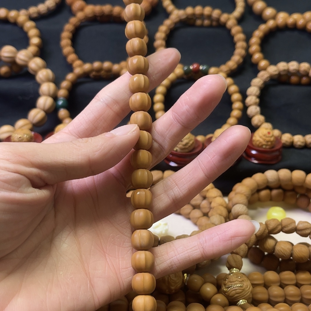 猴头核桃手串瑕疵款鲨鱼背