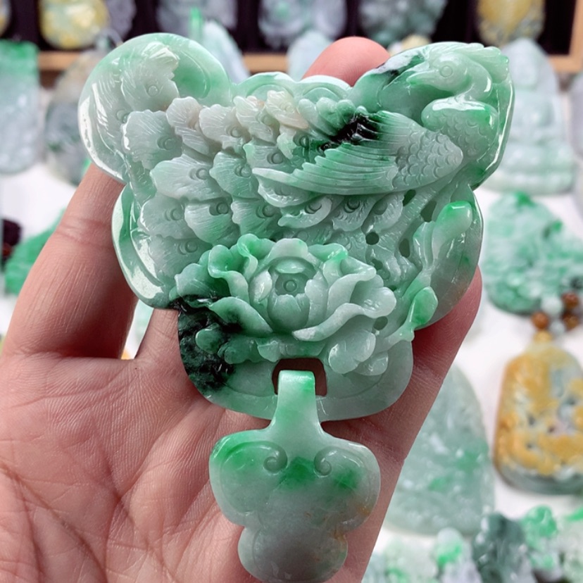 【闪购商品】翡翠吊坠(不含链)未镶嵌