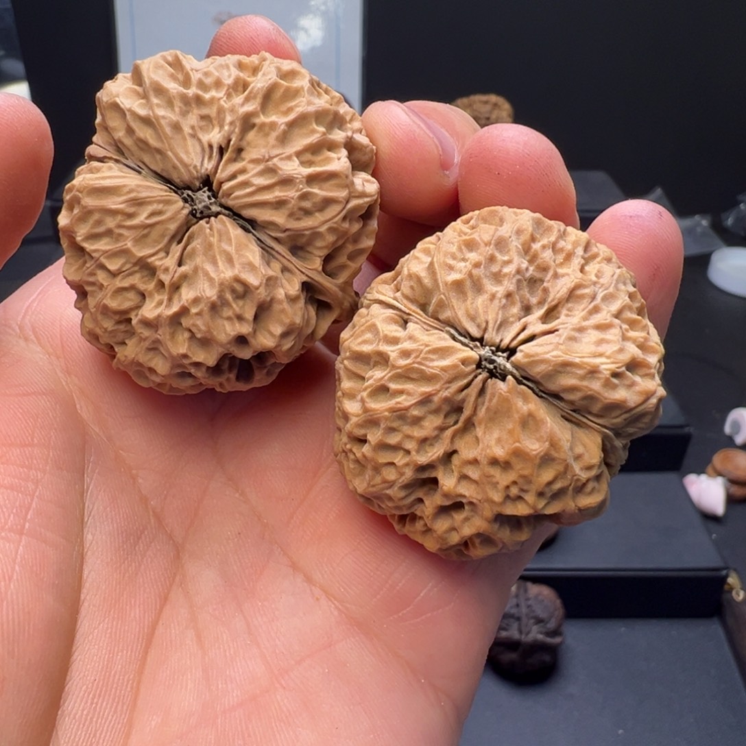 吊坠文玩核桃官座43mm