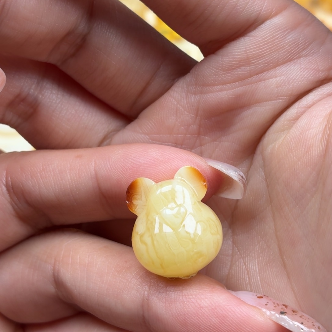 琥珀未镶嵌裸石蜜蜡