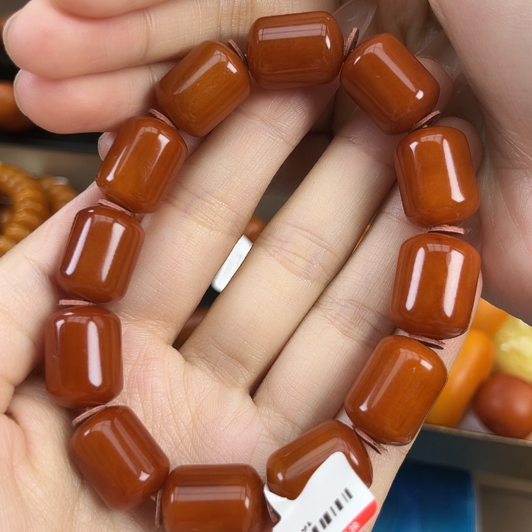 未镶嵌琥珀颈饰蜜蜡