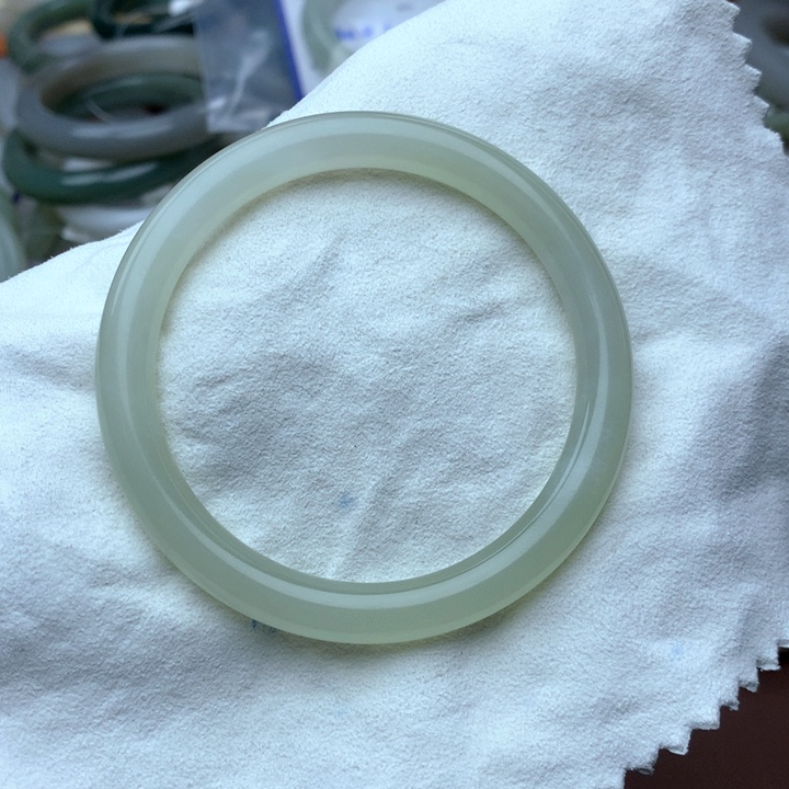 和田玉珠宝半成品未镶嵌糖*