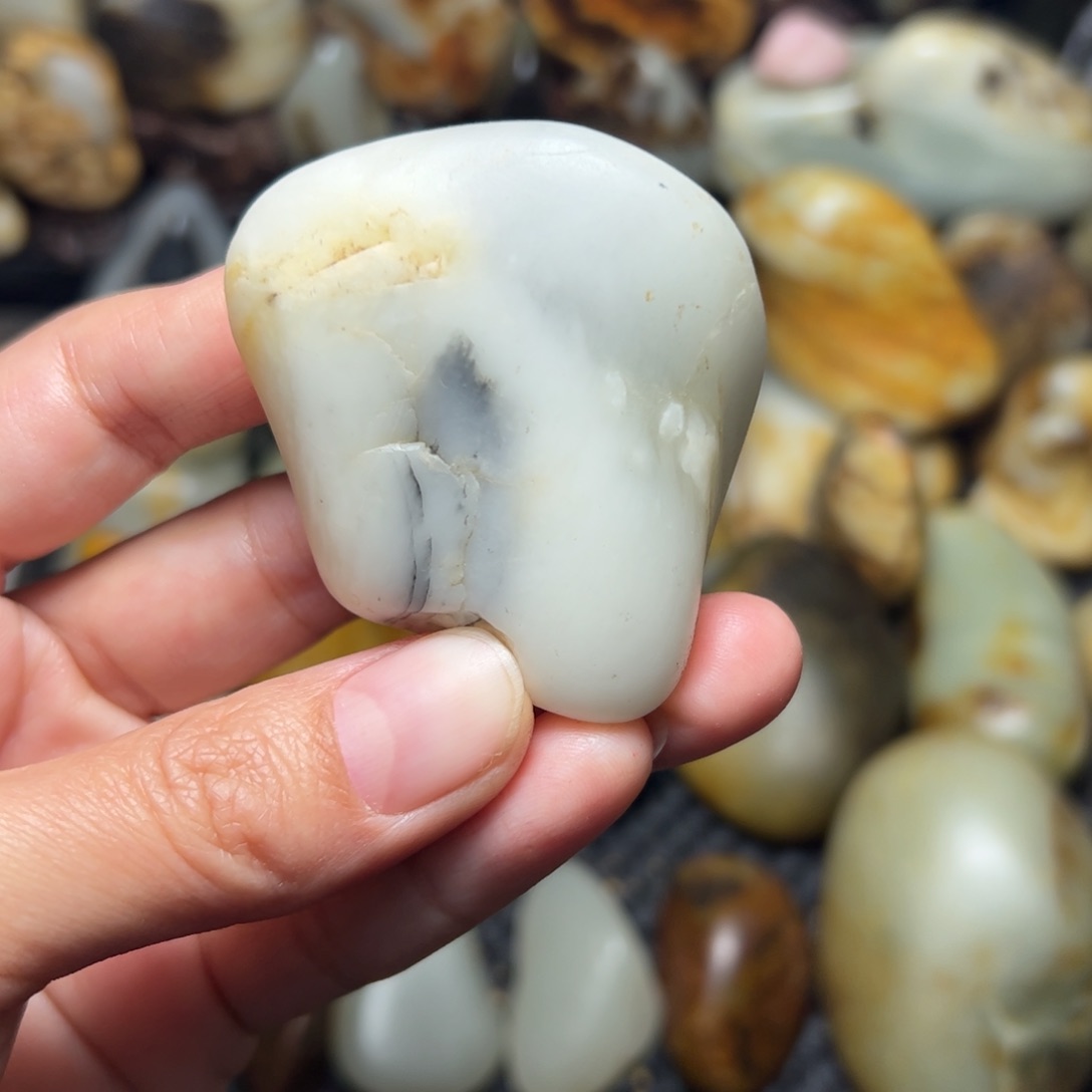 和田玉（青玉）75未镶嵌