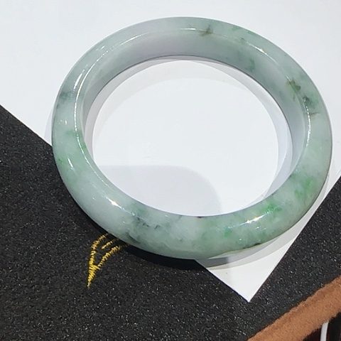 未镶嵌手镯翡翠天然翡翠