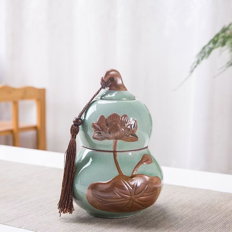 双层荷花陶瓷茶叶罐