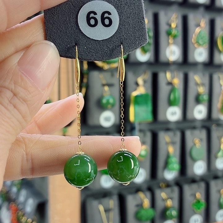 和田玉18K金镶嵌耳饰