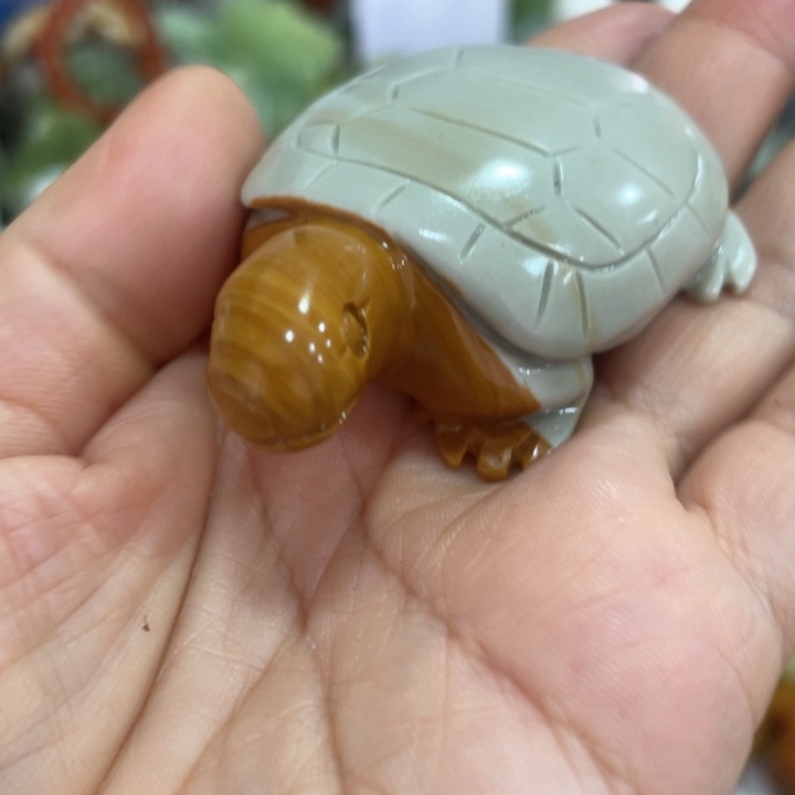 蛇纹石玉未镶嵌天然岫玉
