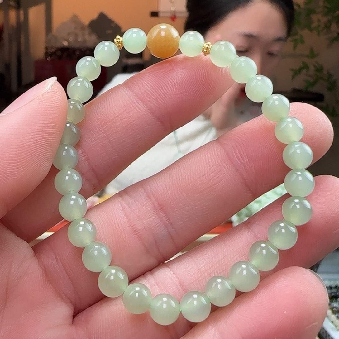 和田玉手链未镶嵌卡6mm