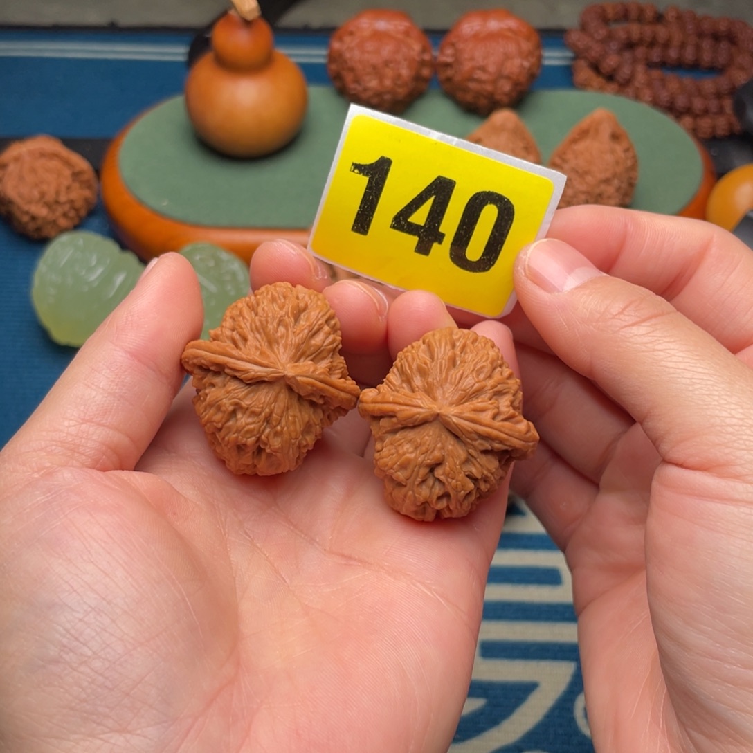 文玩核桃吊坠33精品白狮子140号