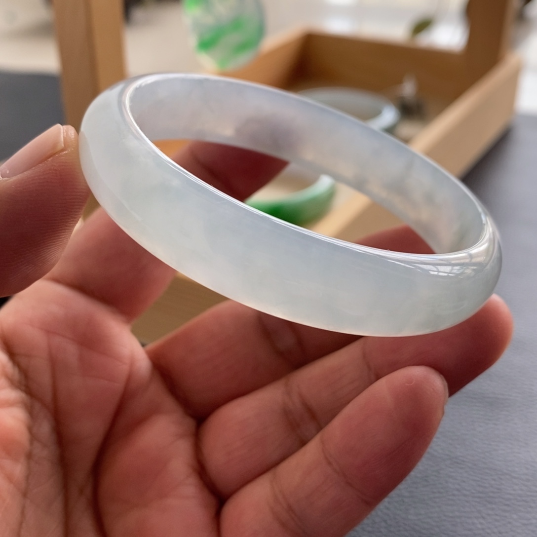 翡翠未镶嵌手镯天然翡翠手镯