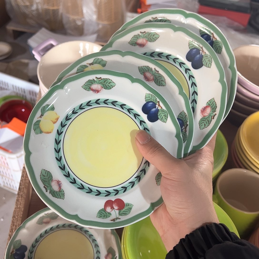 陶瓷  +××++×维宝17cm小碟4个