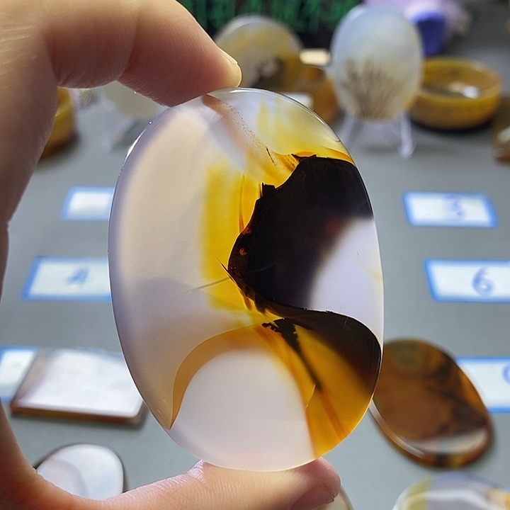 玛瑙/玉髓未镶嵌珠宝半成品158