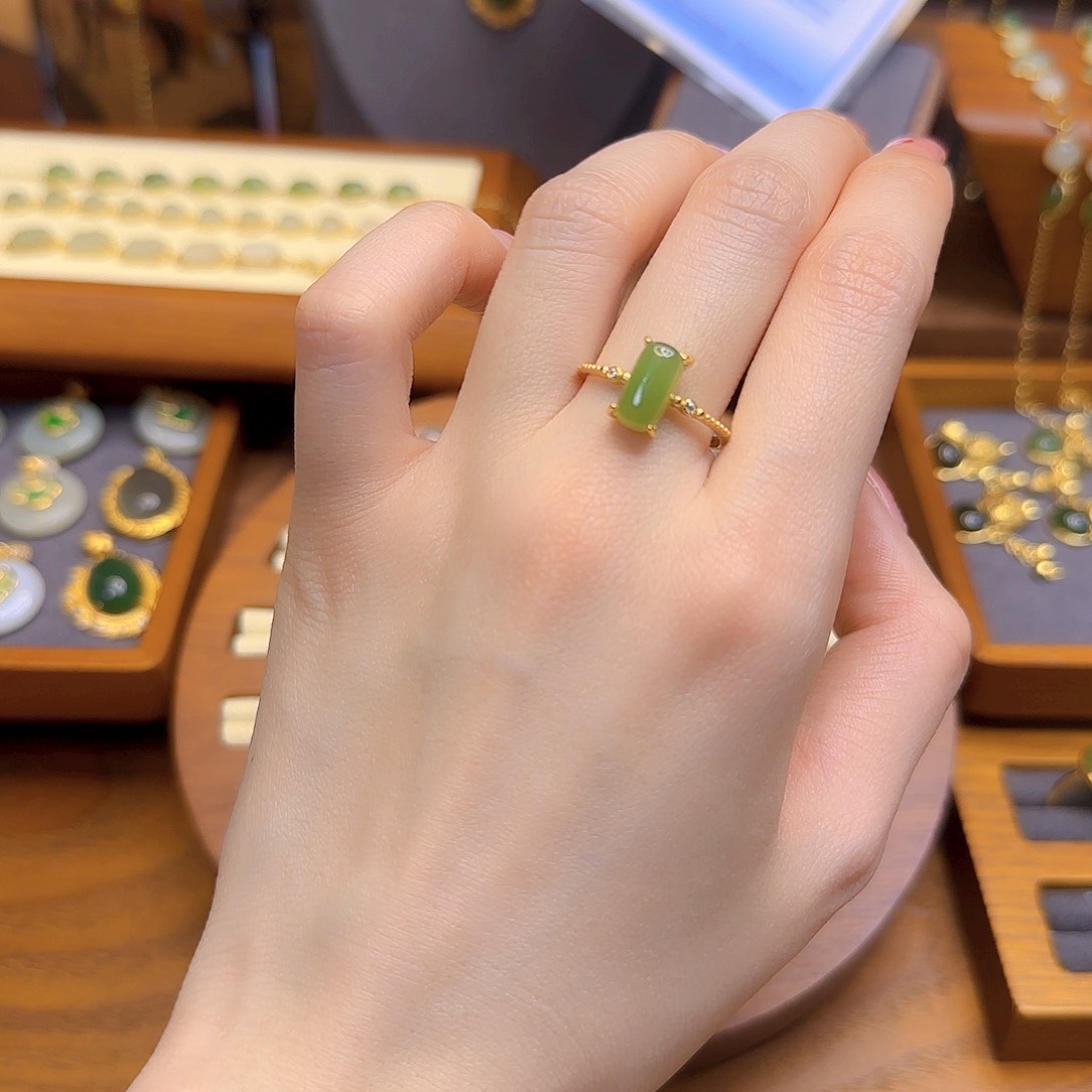 和田玉戒指银S925镀金镶嵌