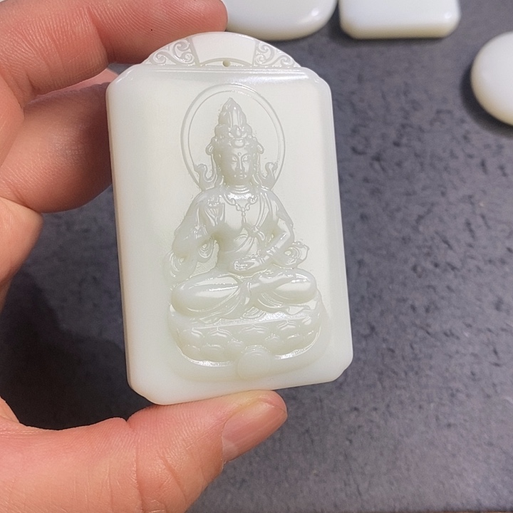 *****和田玉（糖玉）未镶嵌颈饰