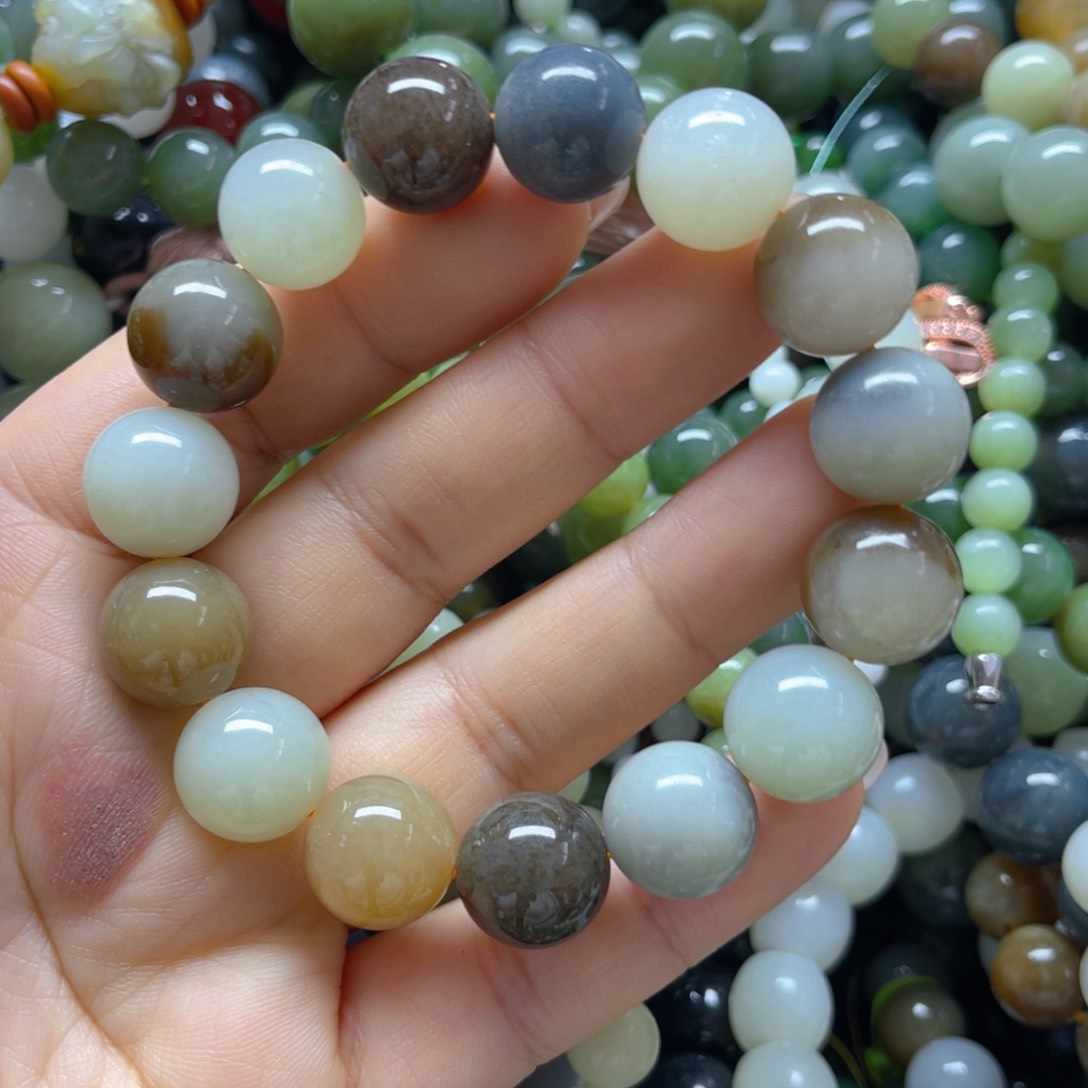 未镶嵌和田玉手链