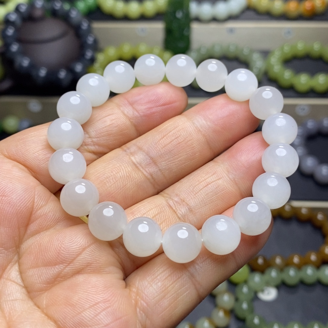 和田玉未镶嵌手串