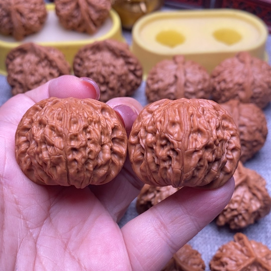 文玩核桃把件毕业正磨盘38+全品