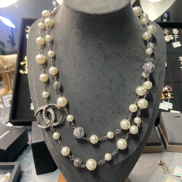 全新未使用 Chanel/香奈儿 经典 时尚 月牙 满钻 银色 长款 项链