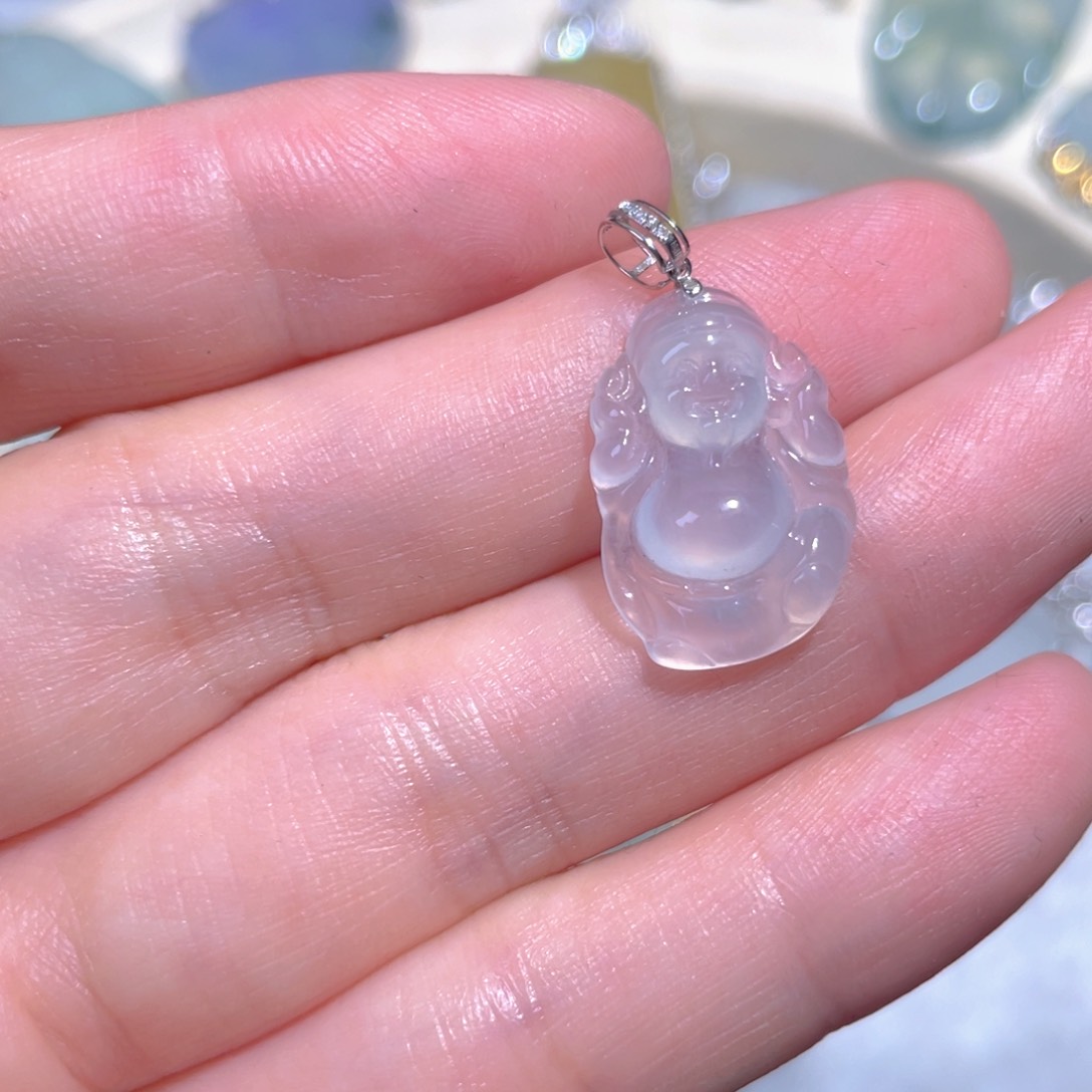 翡翠颈饰18K金镶嵌翡翠