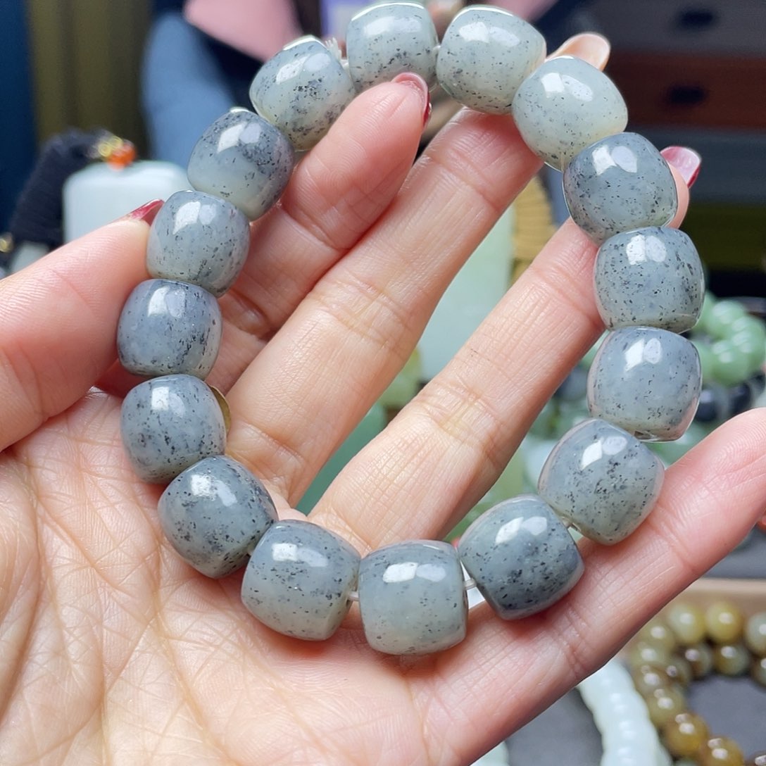 和田玉手链未镶嵌