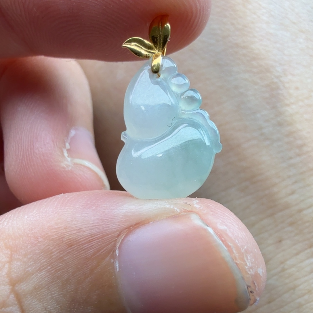 翡翠未镶嵌颈饰136