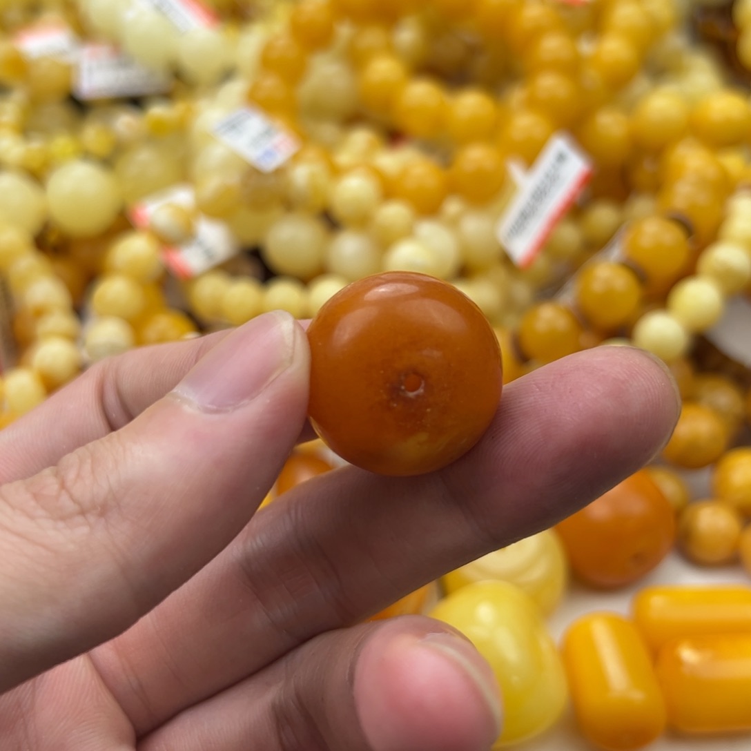 琥珀珠宝奇石未镶嵌