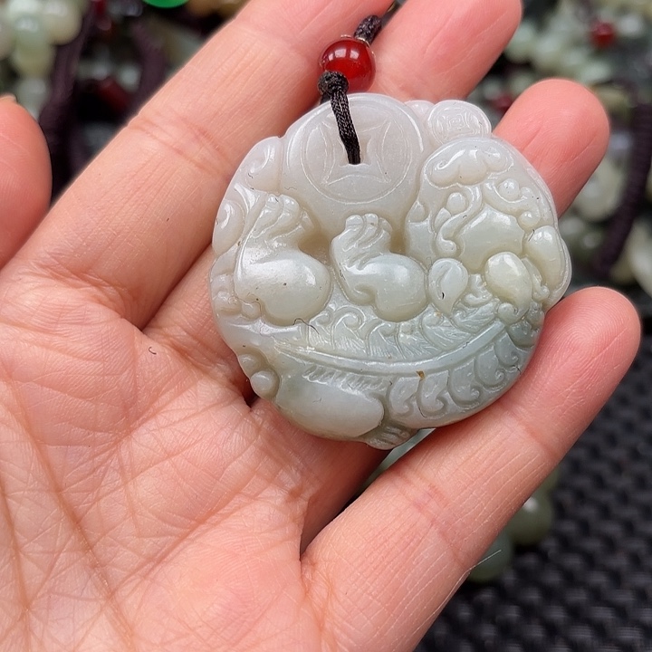 和田玉颈饰未镶嵌