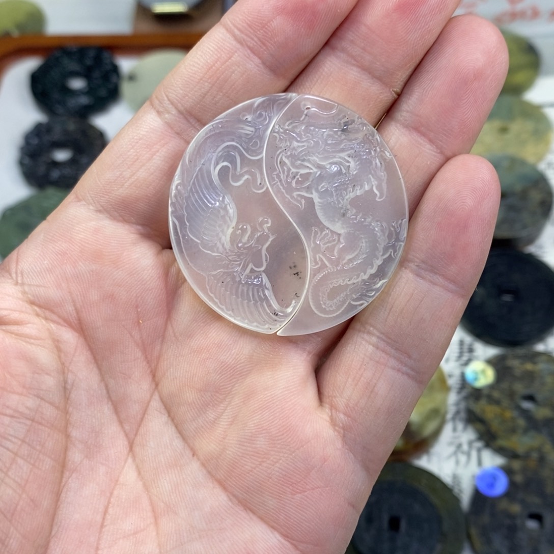 岫玉未镶嵌颈饰岫玉龙凤佩