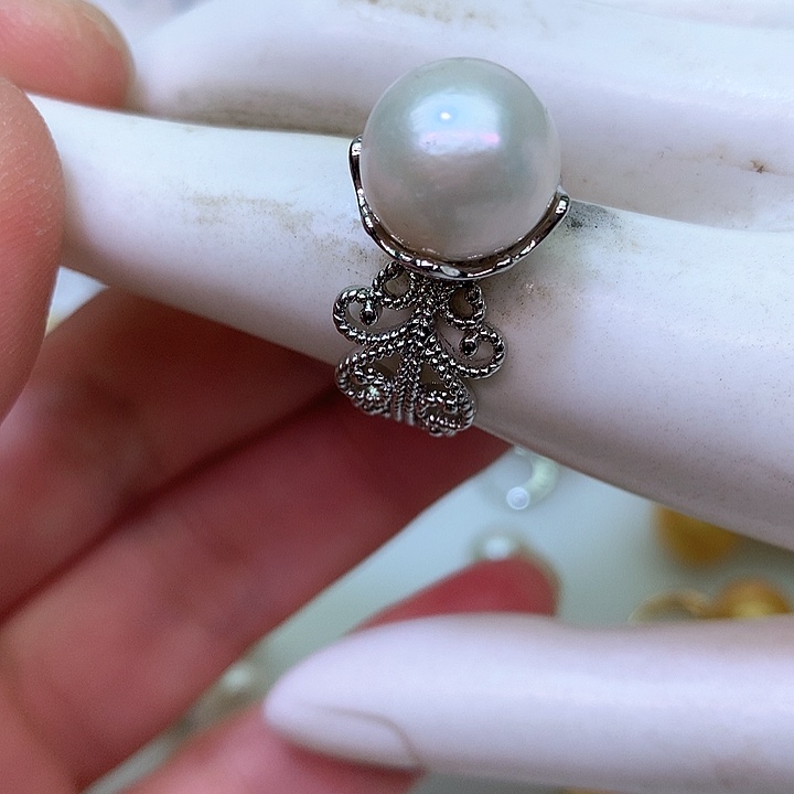 银S925镶嵌耳饰淡水珍珠