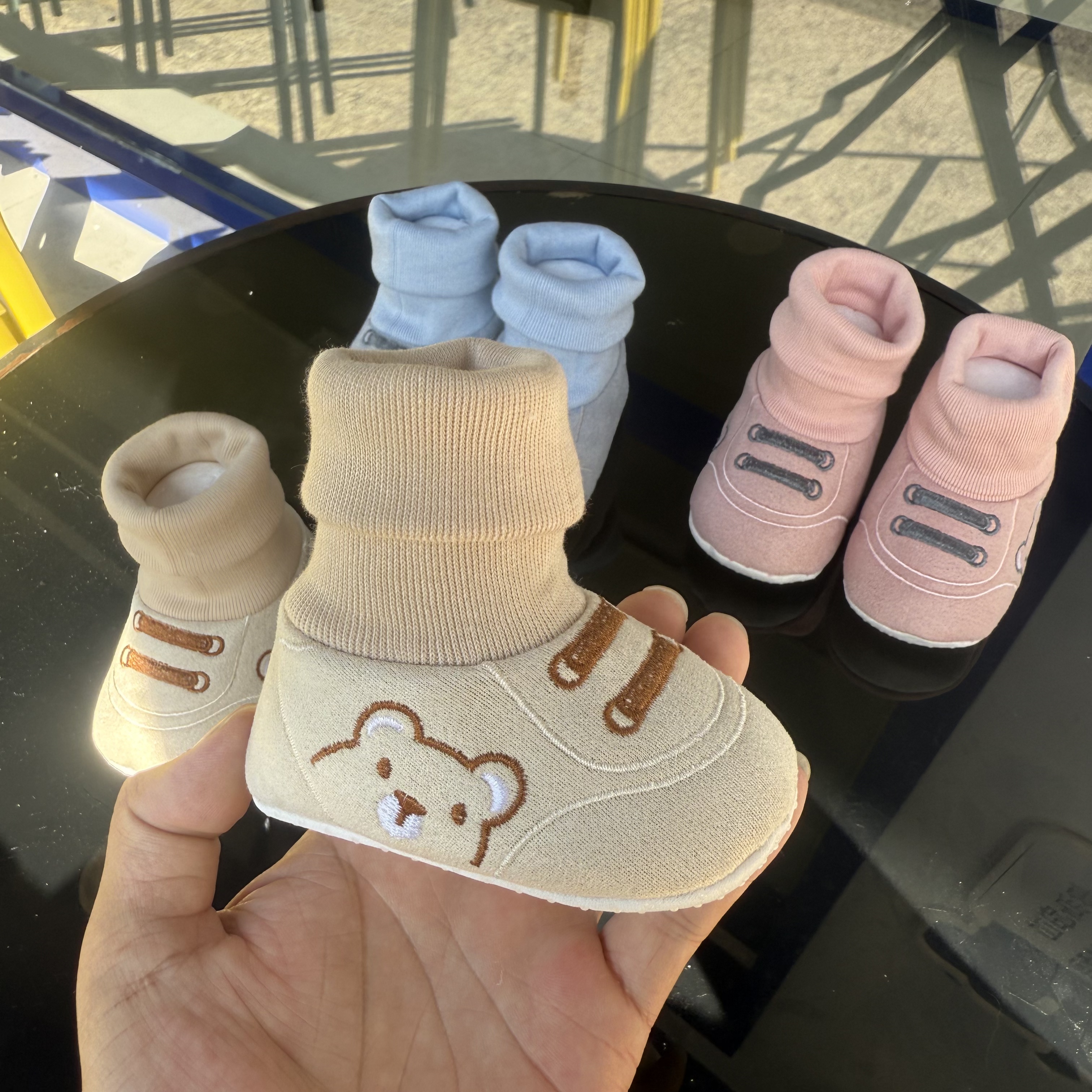 婴幼儿鞋袜0-1岁男女宝宝春秋软底学步前鞋防滑新生护脚不掉3个月