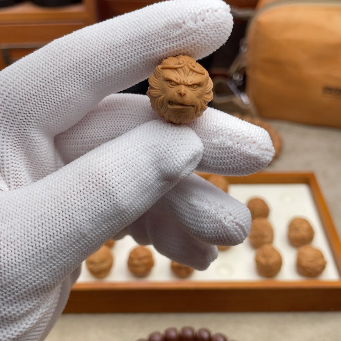 文玩核桃吊坠遂*.猴头核桃雕刻