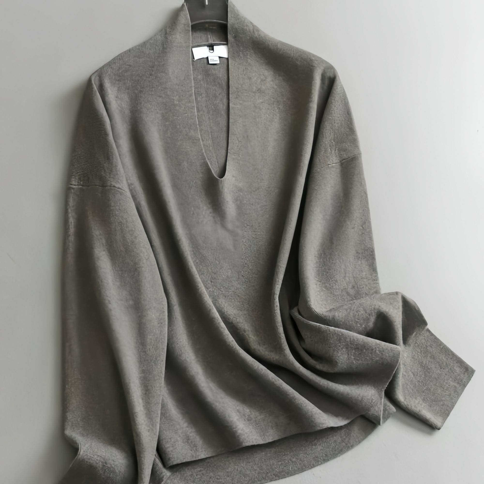 纯色V领套头针织衫