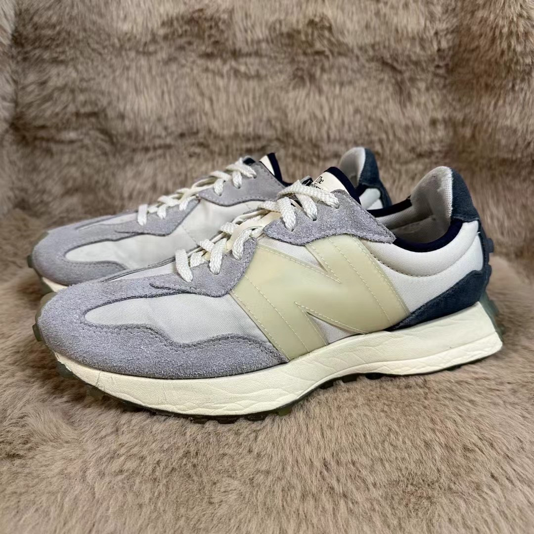 90新 NEW BALANCE 42码265/瑕疵 New Balance 327 复古 休闲鞋