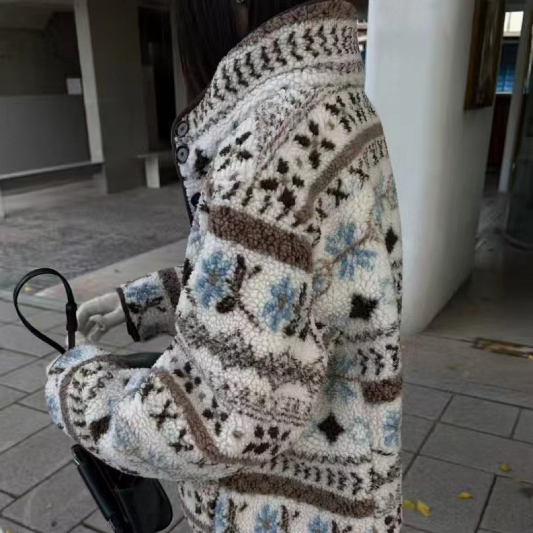 VK  atmosphere费尔岛休闲宽松外套