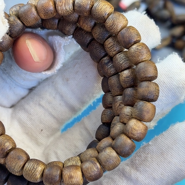 沉香碎屑沉香奇楠沉香鼓珠单圈多样性发一