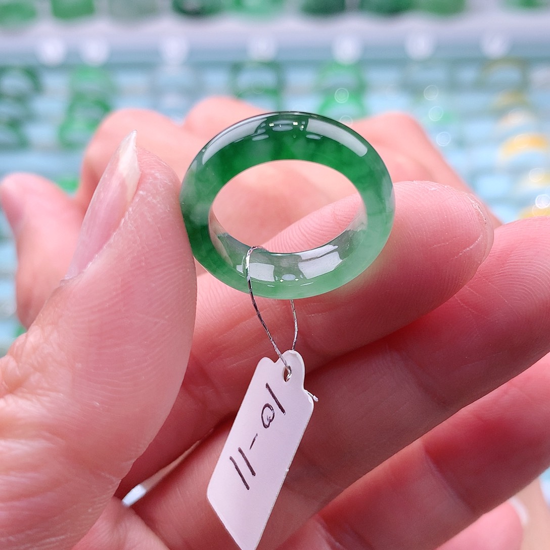 翡翠戒指未镶嵌A货缅甸翡翠