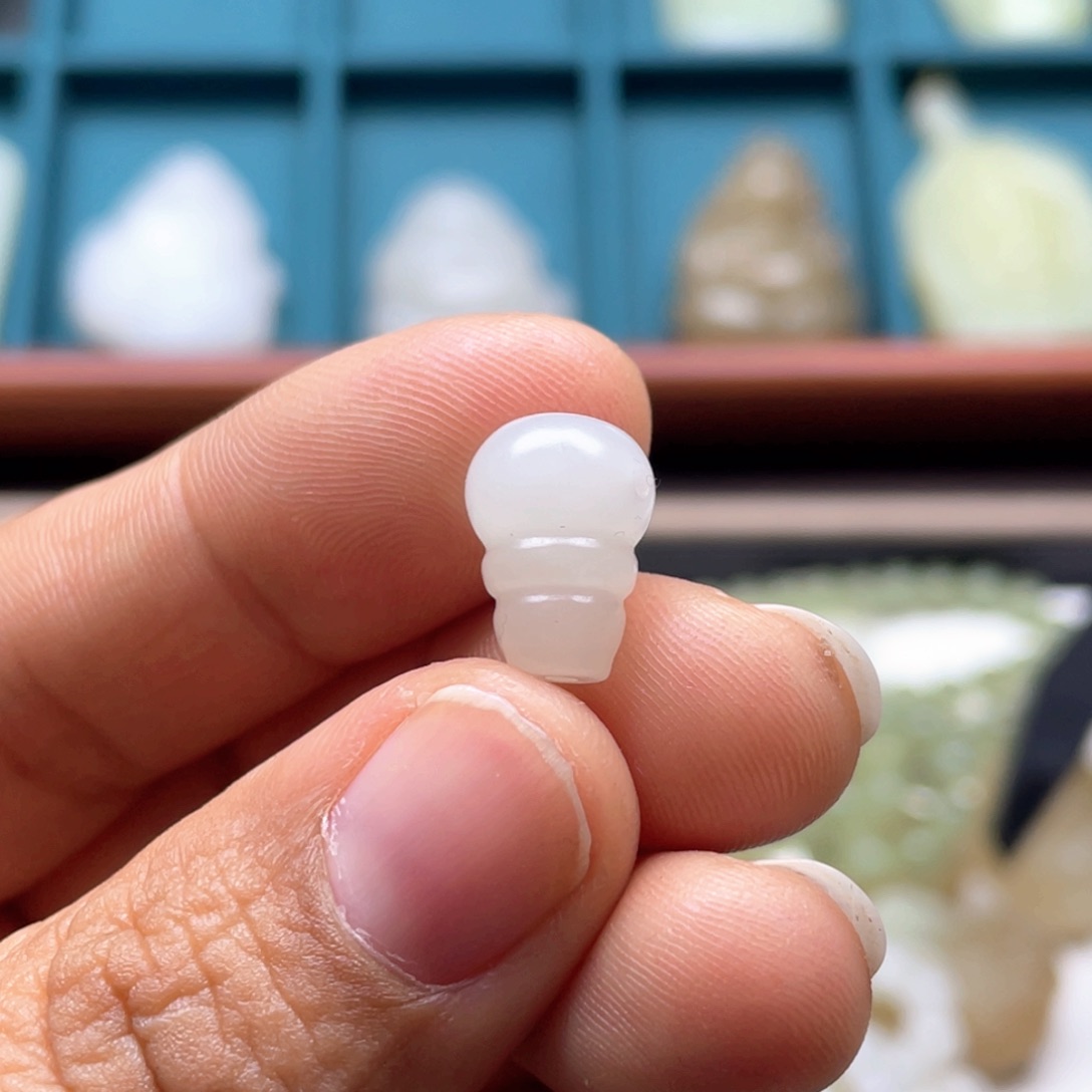 颈饰未镶嵌和田玉h*